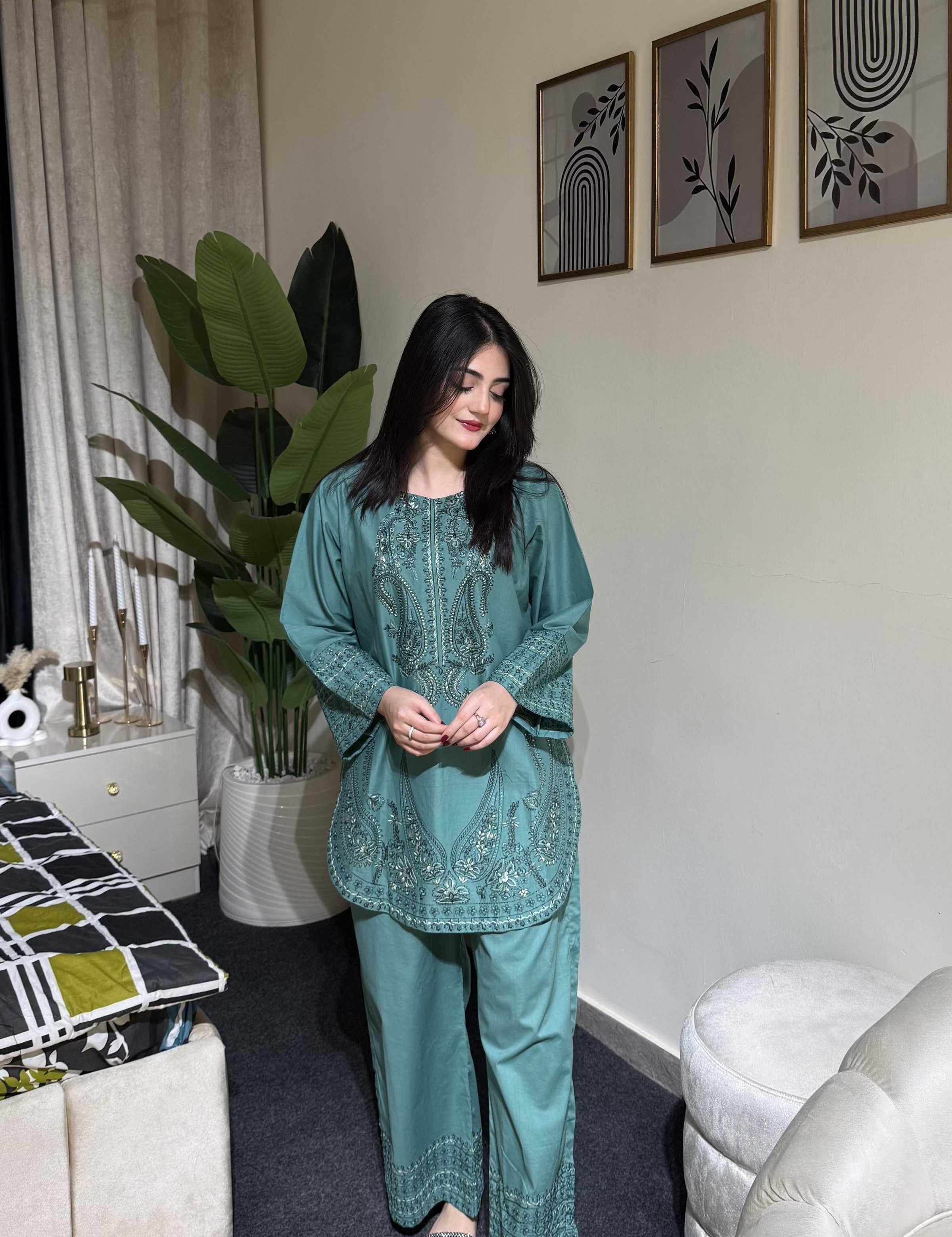 2-PIECE-CO-ORD-SET_5_4d3fe007-1d87-4cf9-81ec-e0057a40cdf9.jpg