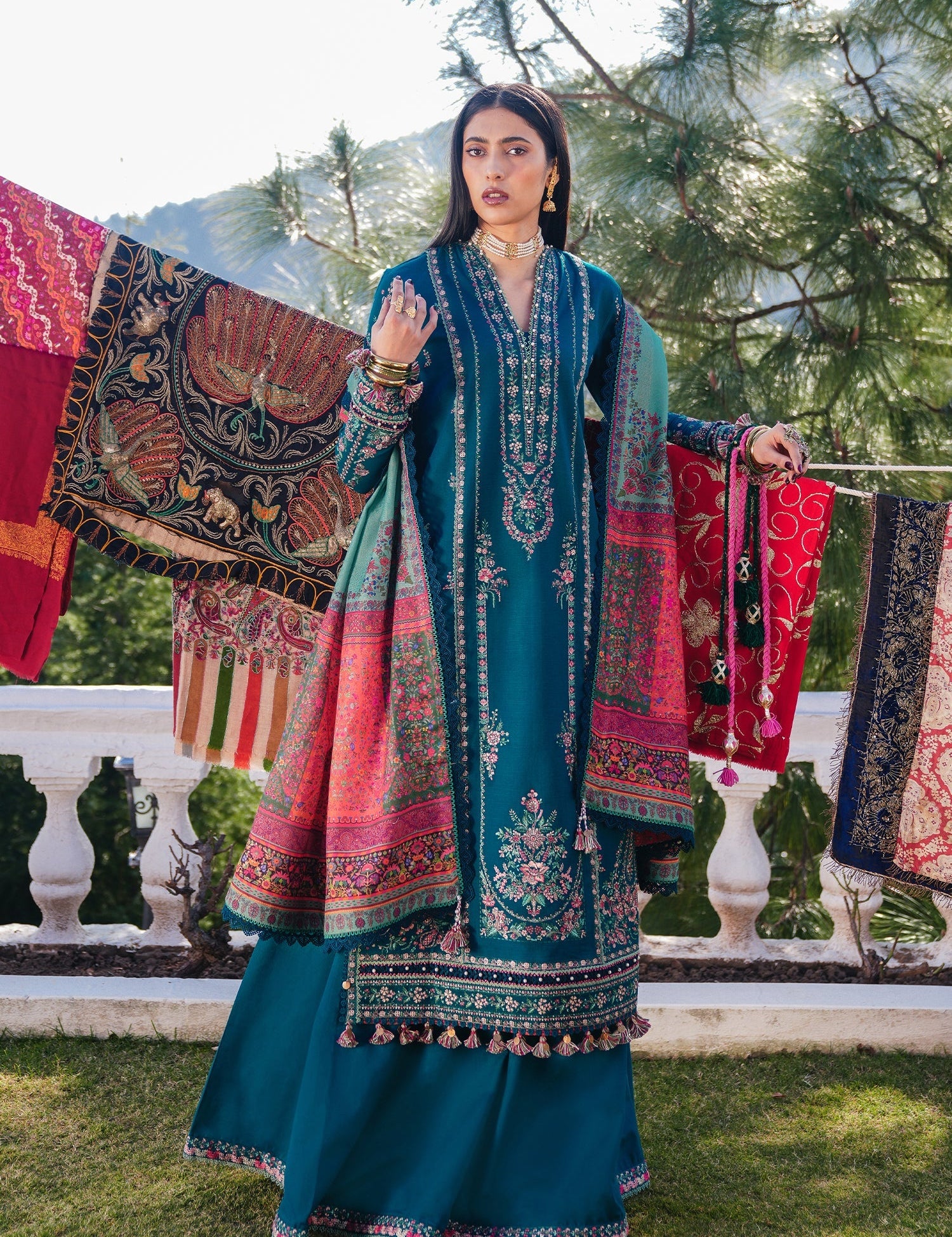 bareeze-summer-lawn-suit_1_596019ab-62ae-40fd-a9d7-cbd879c28550.jpg