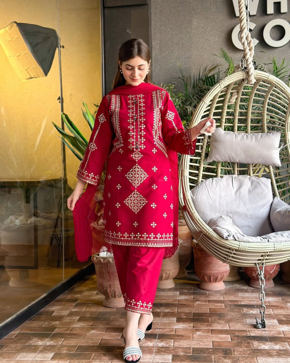 eid-wear-embroidered-2-piece_1_d323adbb-63d7-43c8-9991-c6e0e87f4111.jpg
